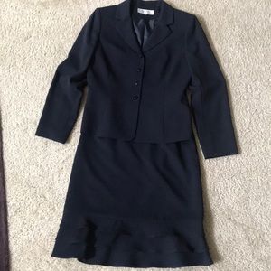 Tahari navy suit